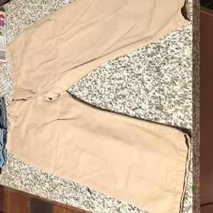 Haggar 44x30 khakis